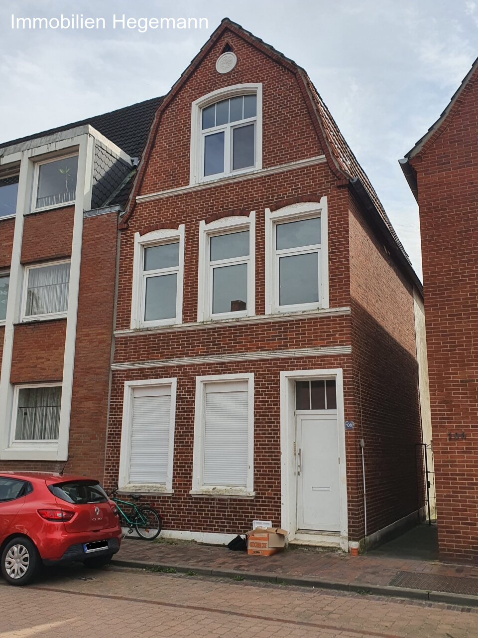 Emden: Emden - Innenstadt / Brückstrasse: Sanierungsbedürftiges Renditeobjekt am Wall ! 